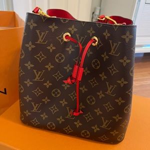 Louis Vuitton purse